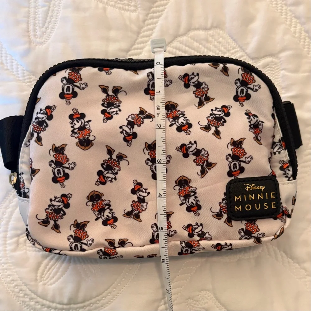 Disney Minnie Mouse crossbody bag with 2 piece bonus
